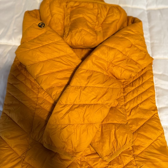 Michael Kors Mustard Puffer Jacket Size S - Picture 4 of 6